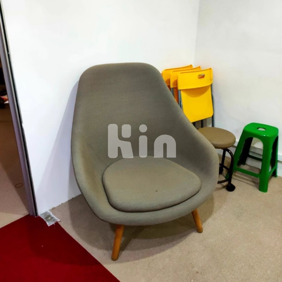 ARK071 - เก้าอี้อาร์มแชร์ (Armchair)