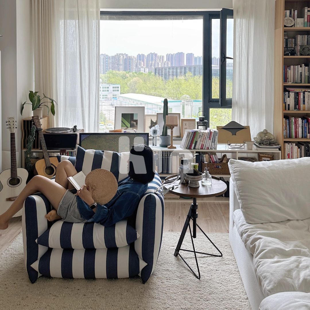 ARK024 - เก้าอี้อาร์มแชร์ (Armchair)