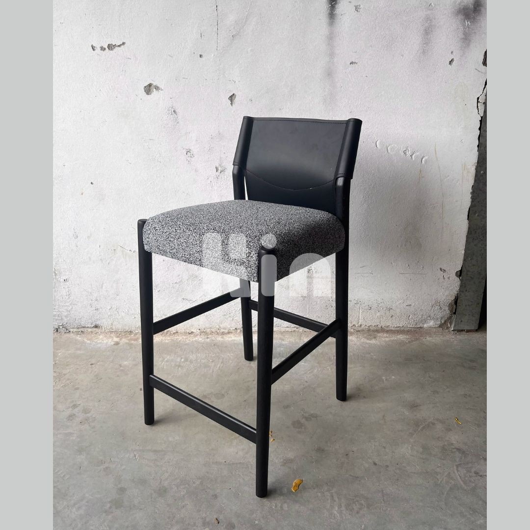 BSK007 - เก้าอี้บาร์ (Bar Stool)