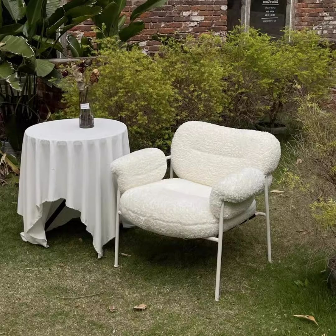 ARK021 - เก้าอี้อาร์มแชร์ (Armchair)