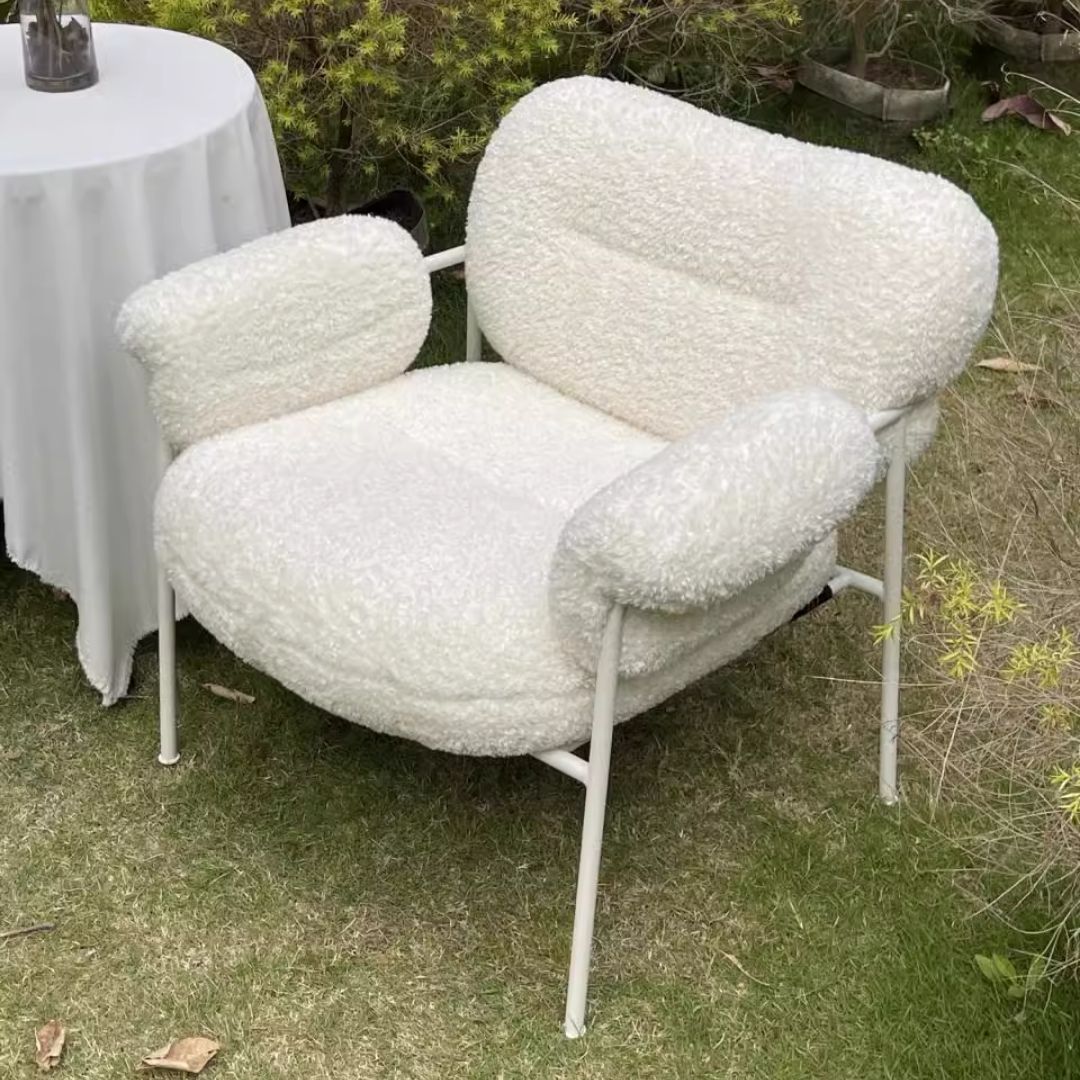 ARK021 - เก้าอี้อาร์มแชร์ (Armchair)