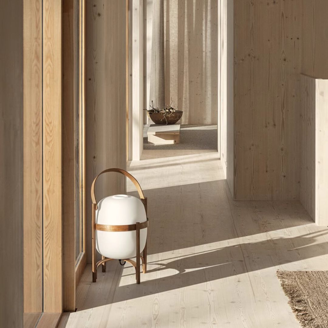 TBL001 - โคมไฟตั้งโต๊ะ (Table Lamp)