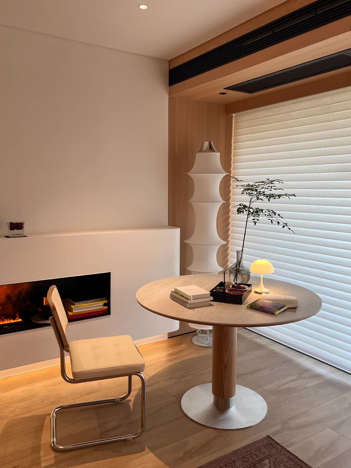 DNK054 - โต๊ะทานข้าว (Dining Table)