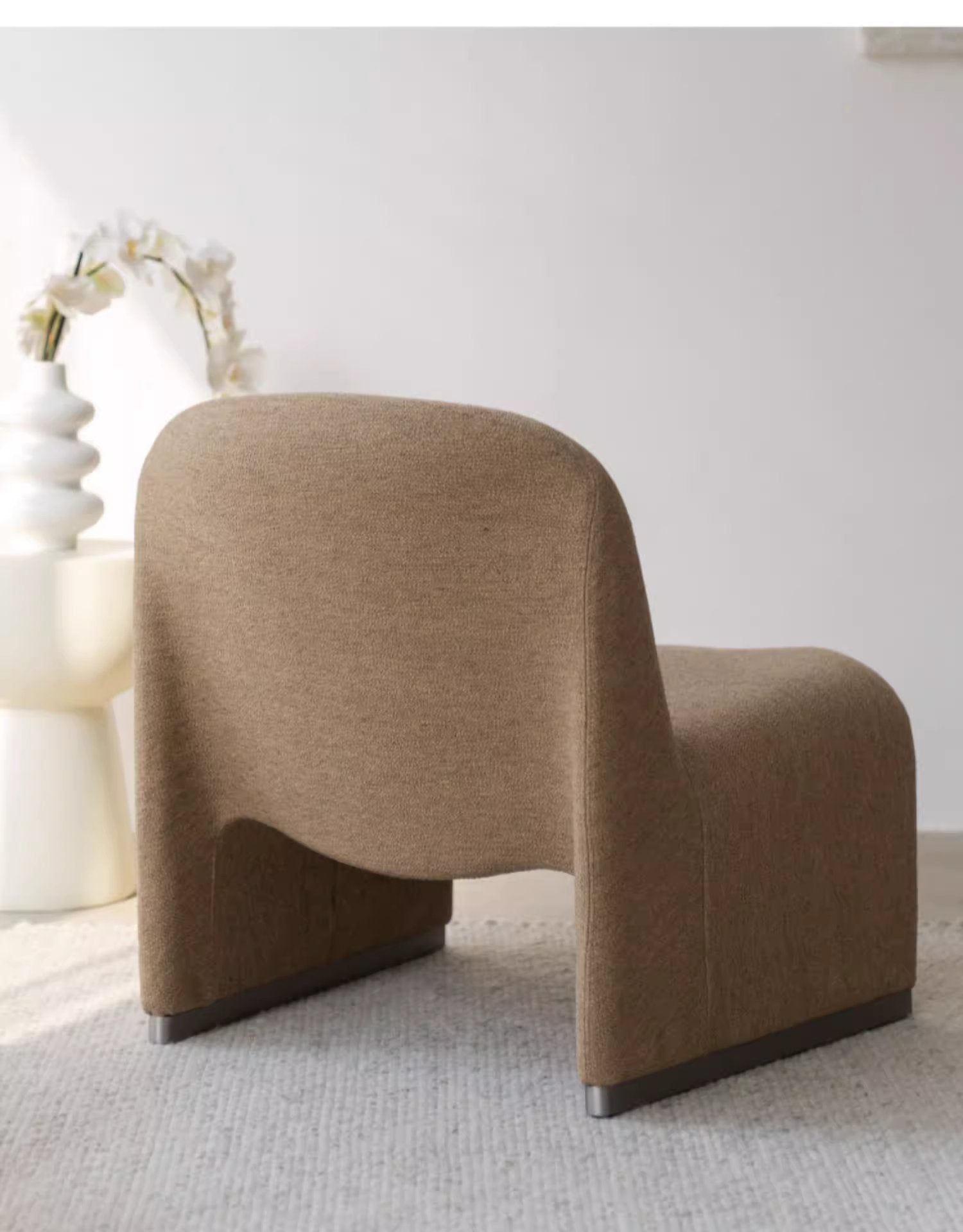 ARK090 - เก้าอี้อาร์มแชร์ (Armchair)