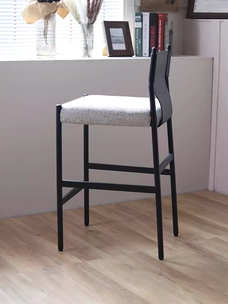 BSK007 - เก้าอี้บาร์ (Bar Stool)