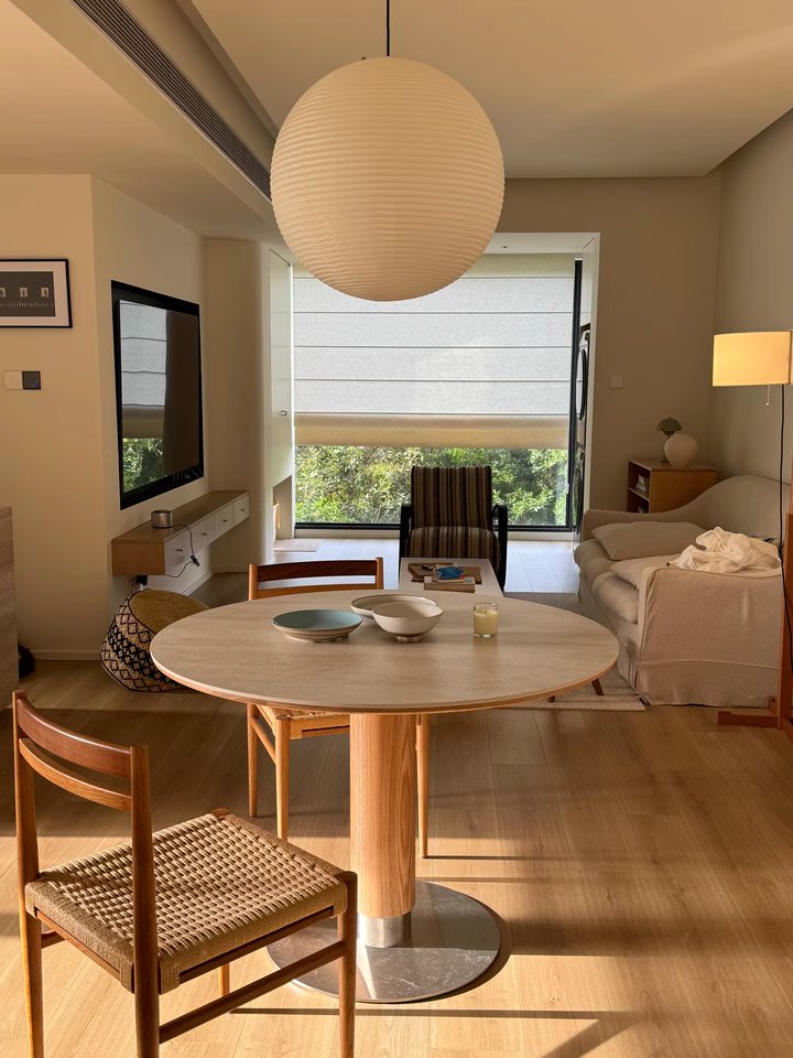 DNK054 - โต๊ะทานข้าว (Dining Table)