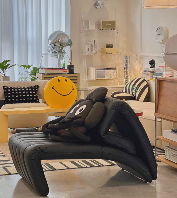 ARK001 - เก้าอี้อาร์มแชร์ (Armchair)